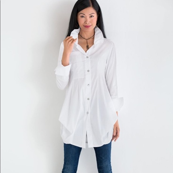 Comfy USA White Tokyo Blouse Tunic Button Size Medium